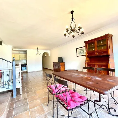 Ap1 With Pool, Great View, Nearby Beach Y Free Wifi In All Common Areas * Los Realejos