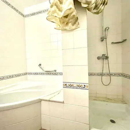 Ap1 With Pool, Great View, Nearby Beach Y Free Wifi In All Common Areas Apartment
